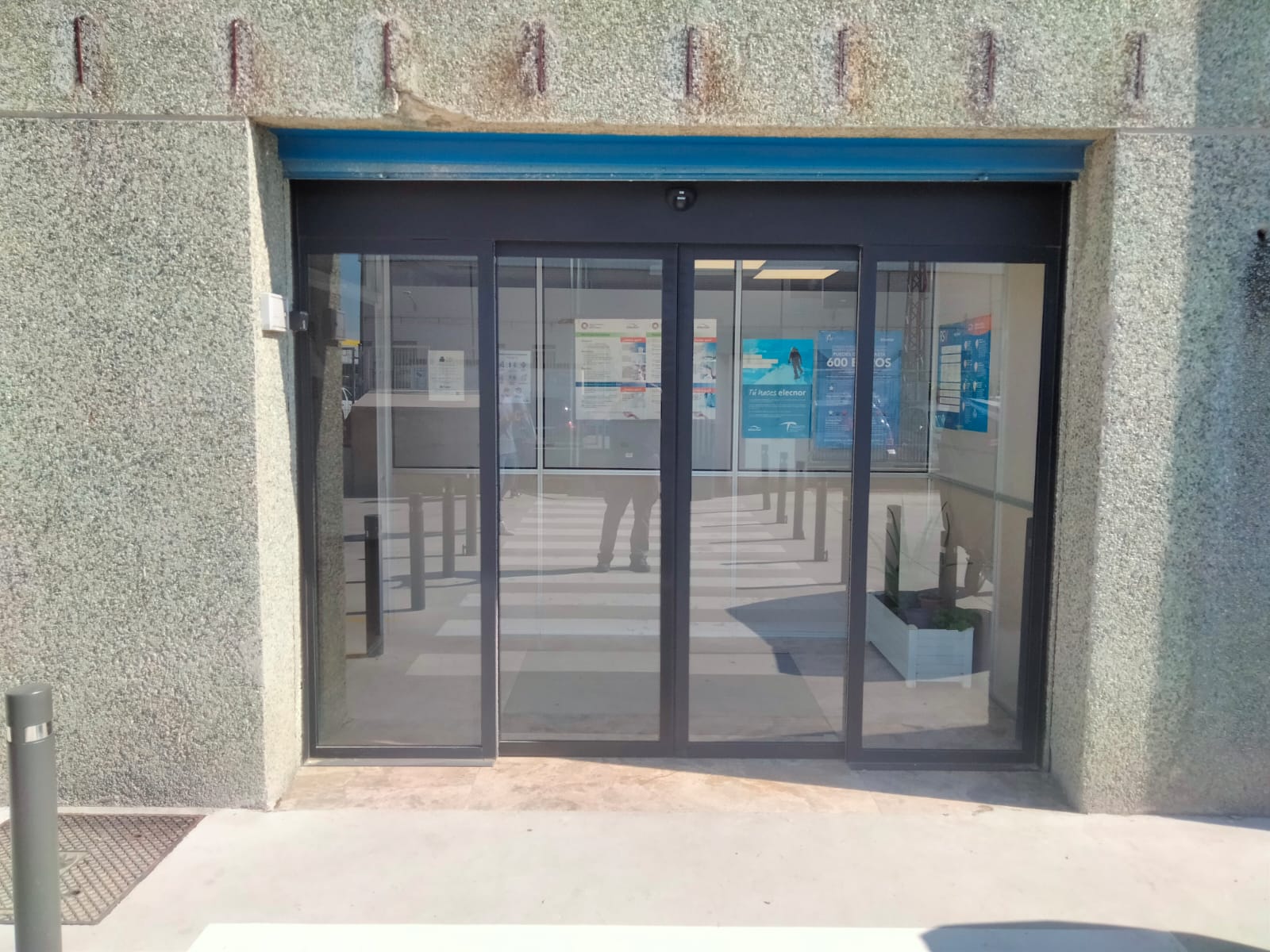 Puerta de cristal modelo 7016